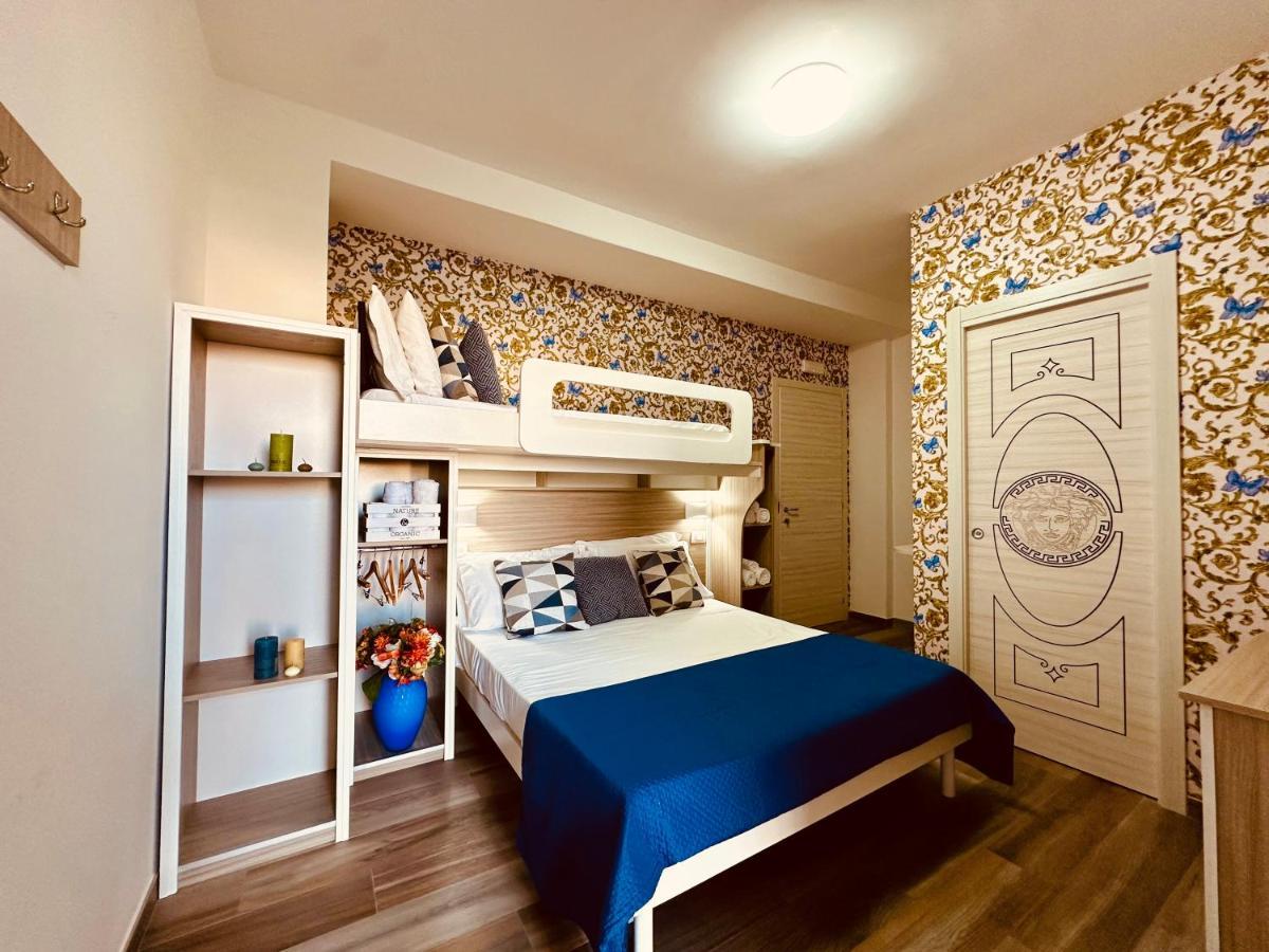 B&B The Sea - Family Rooms - Free Parking トロペーア エクステリア 写真