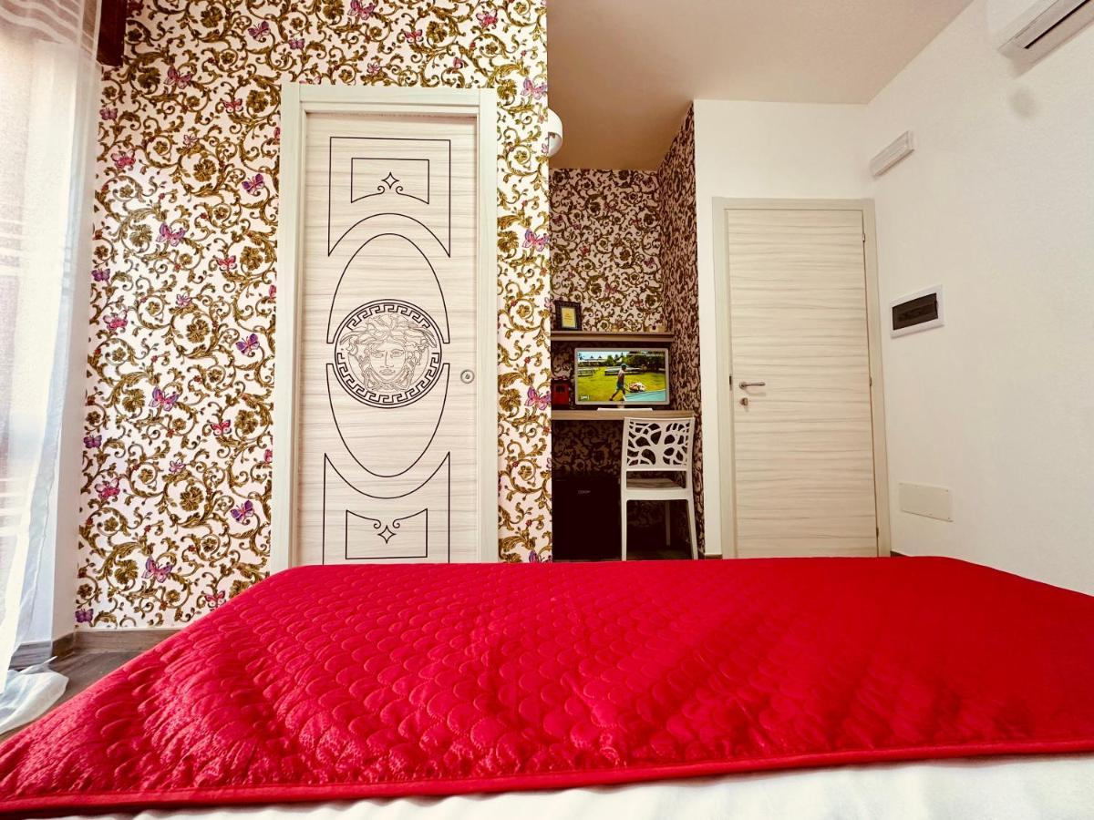 B&B The Sea - Family Rooms - Free Parking トロペーア エクステリア 写真